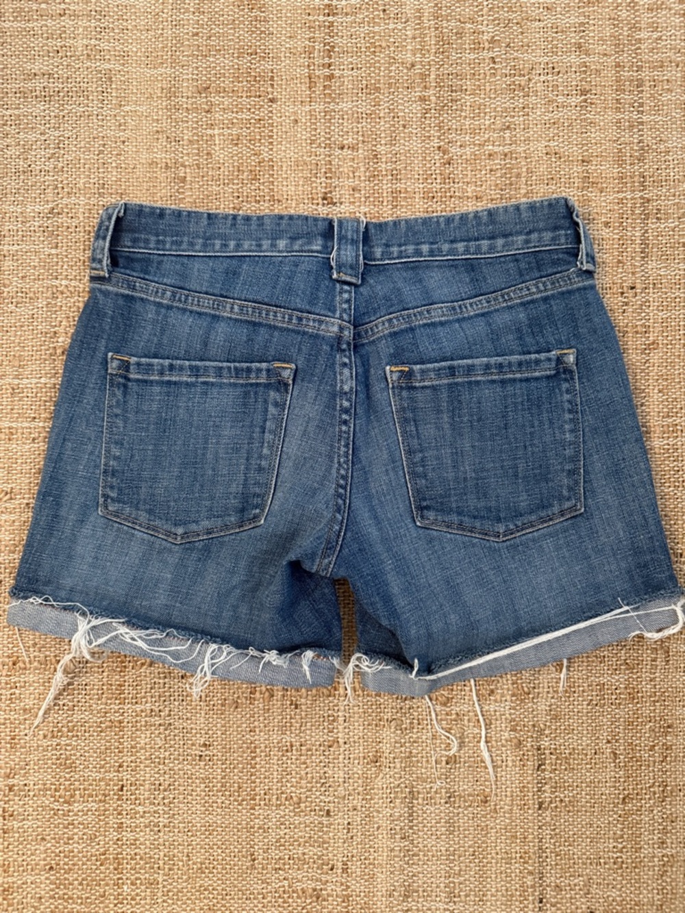J. Crew Factory Women’s Cuffed Raw Hem Denim Shorts Size 0 Style # 34619 Cotton - Picture 4 of 5